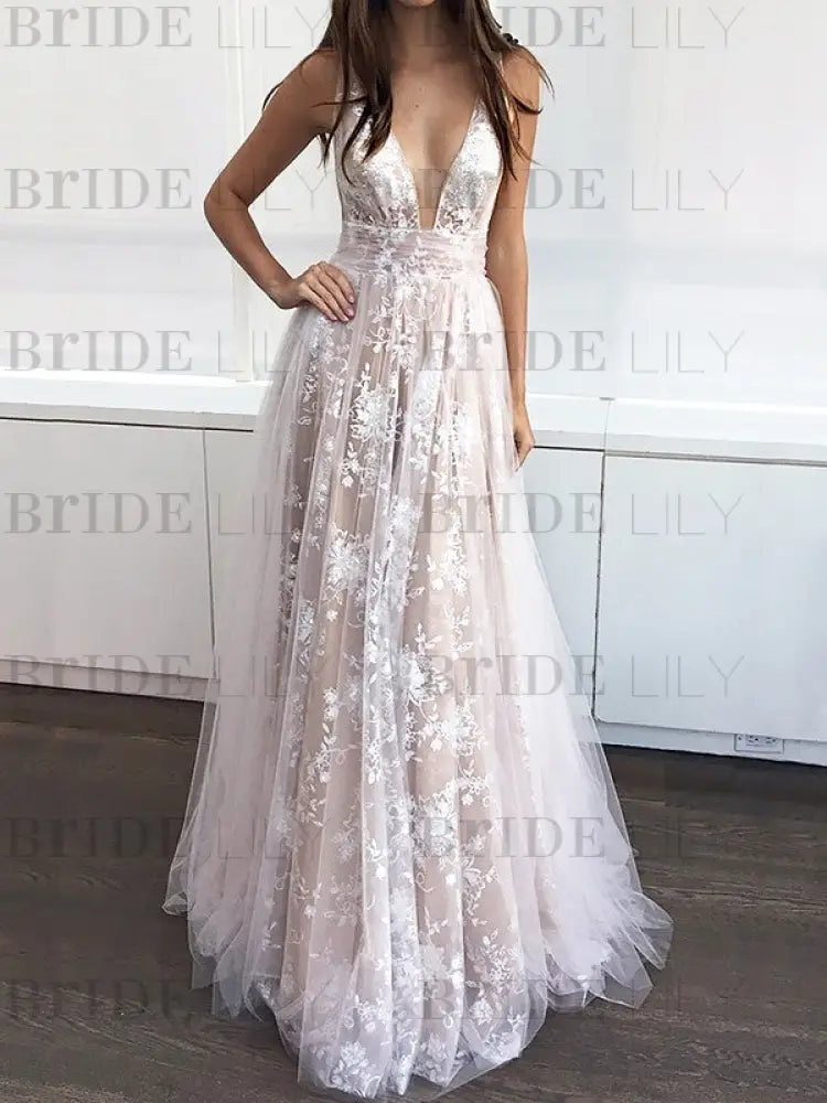 A-Line/Princess V-neck Floor-Length Tulle Sleeveless Wedding Dresses Appliques