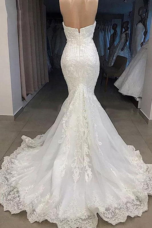 Amazing Sweetheart Appliqued Mermaid Wedding Dress