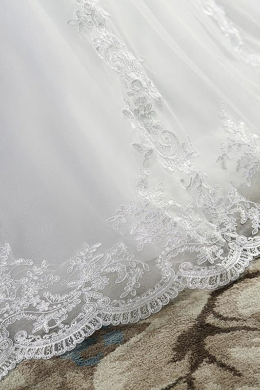 Chic Strapless Appliques A-line Tulle Wedding Dress