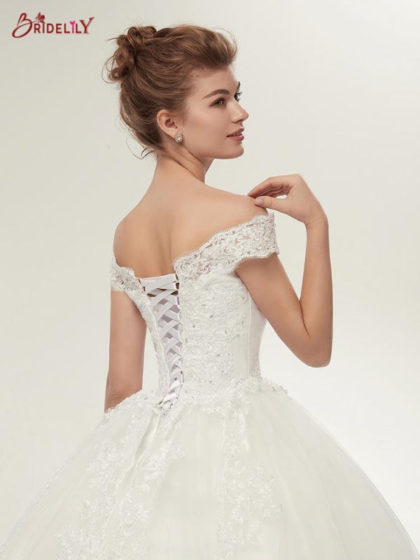 Elegant Lace-up Appliques Ball Gown Wedding Dresses