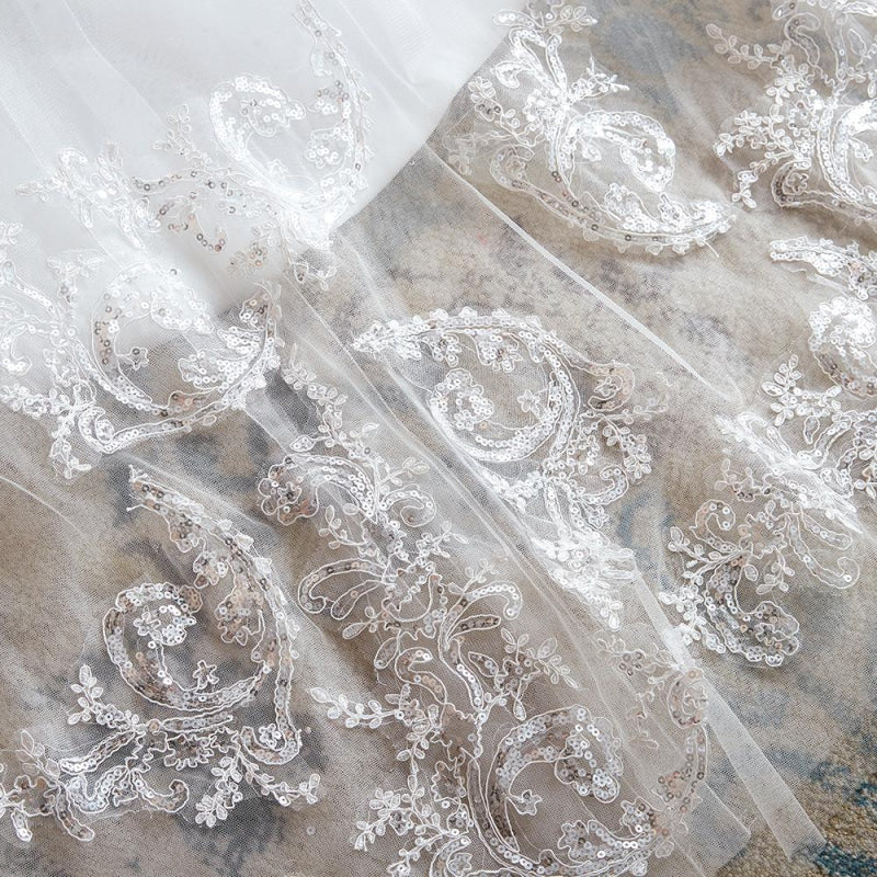 Exquisite Appliques Tulle A-line Wedding Dress