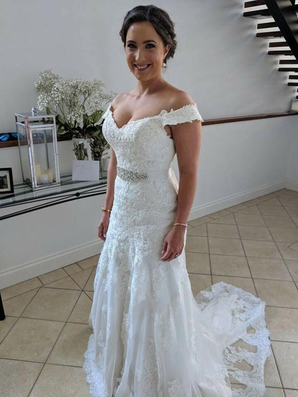 Eye-catching Sashes Lace Mermaid Wedding Dresses
