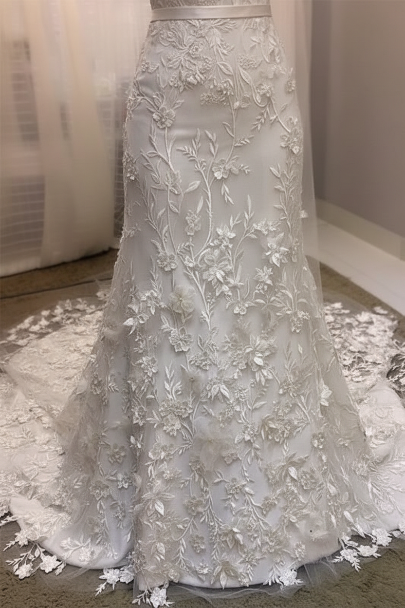 Ivory V Neck Sheath Sleeveless Backless Charming Lace Wedding Dress