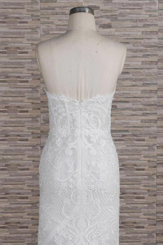 Stunning Strapless Appliques A-line Wedding Dress