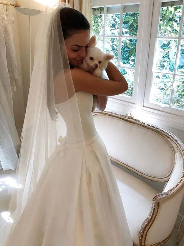 Vintage Wedding Dresses Satin Strapless A Line Floor Length Classic Bridal Gown With Train