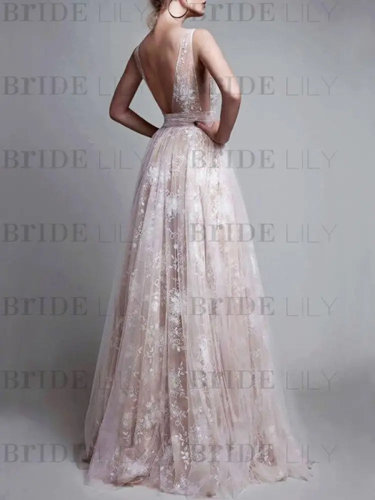 A-Line/Princess V-neck Floor-Length Tulle Sleeveless Wedding Dresses Appliques