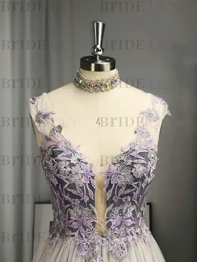 A-Line/Princess V-neck Tulle Applique Sleeveless Floor-Length Dresses