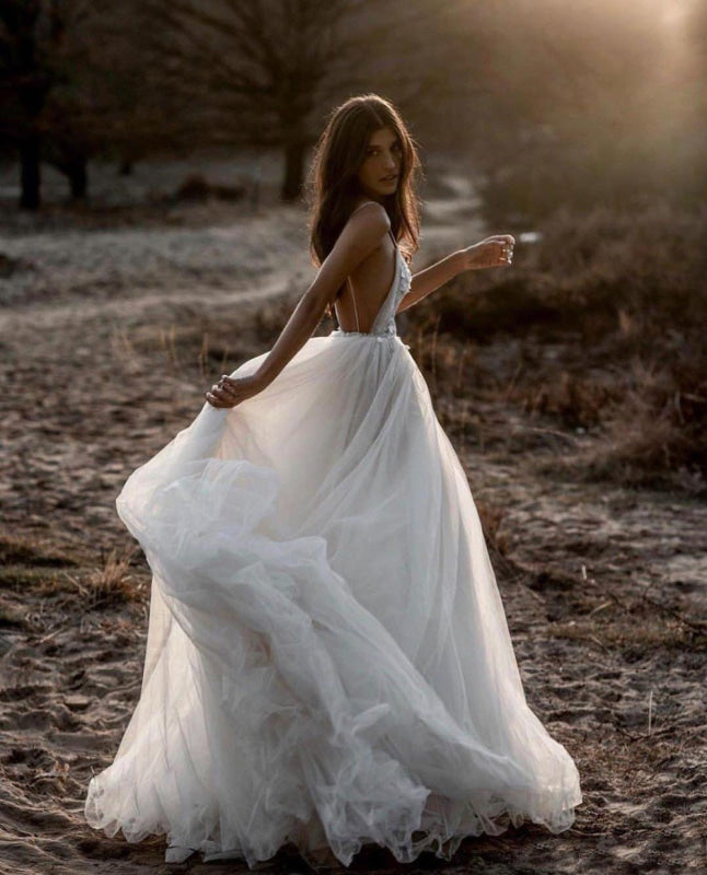 Beach Bohemian Wedding Dresses Spaghetti Backless Lace Tulle Wedding Dresses
