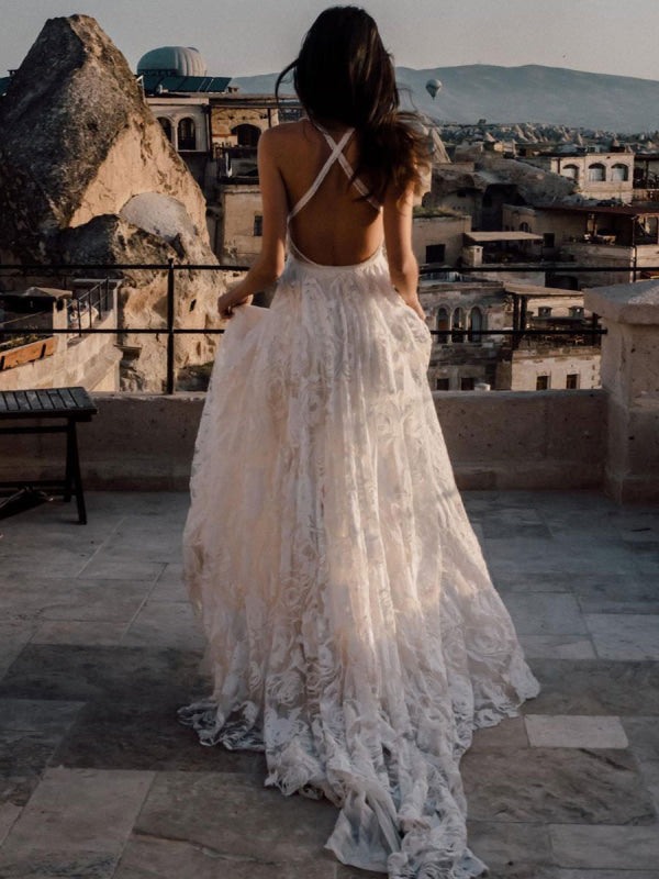 Beach Wedding Dress With Chapel Train White V-Neck Sleeveless Backless Lace Split Long Bridal Gowns