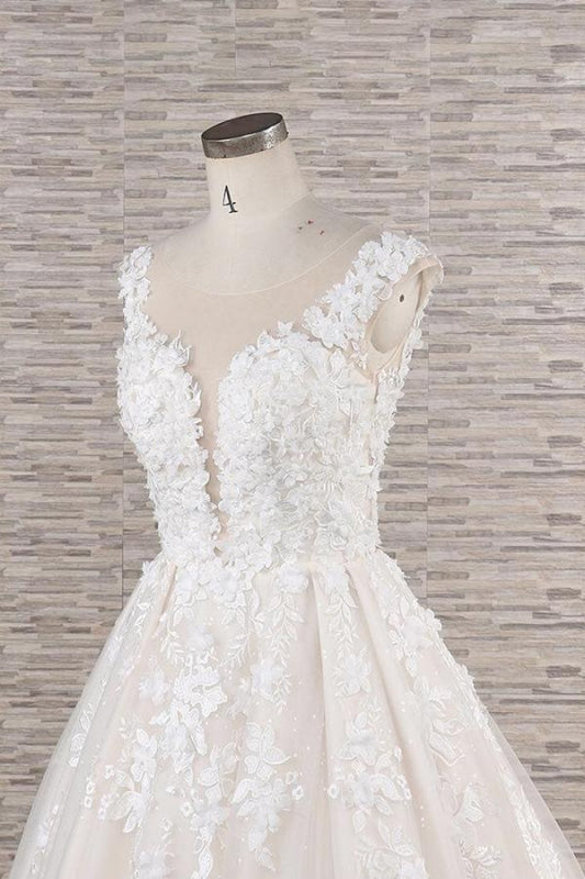 Beautiful Lace Appliques Tulle A-line Wedding Dress