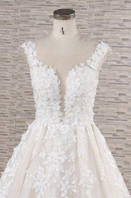 Beautiful Lace Appliques Tulle A-line Wedding Dress
