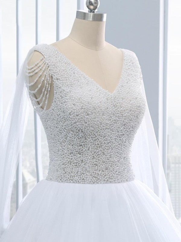 Beautiful V-neck Pearls Princess Wedding Dresses