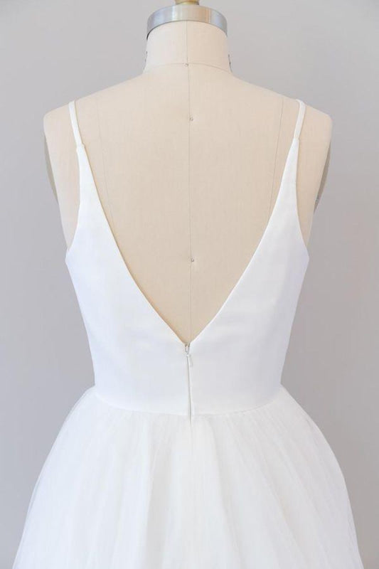 Beautiful V-neck Tulle A-line Wedding Dress