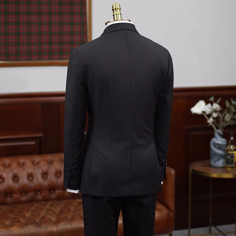 Black Striped Peaked Lapel Double Breasted Business Suits Simple Bestman Suit
