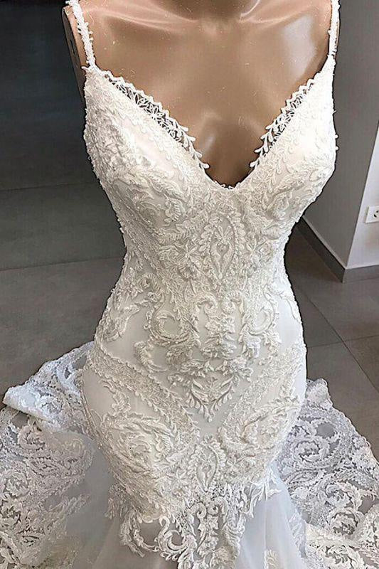 Bridelily Vintage Lace Mermaid Wedding Dress with Appliques Boho Bridal Gown with Train