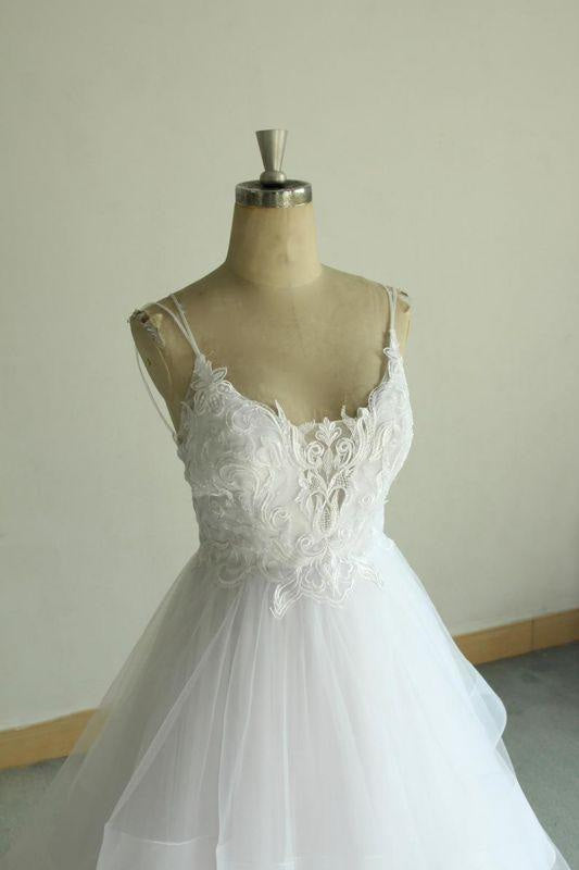 Bridelily Chic Strap Spaghetti Appliques Tulle Wedding Dress