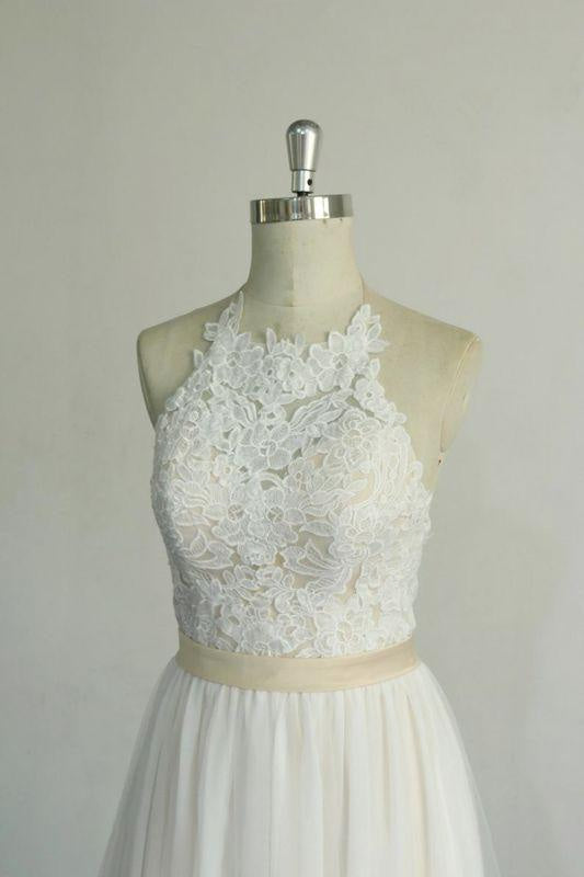 Bridelily Elegant Halter Lace Tulle A-line Wedding Dress