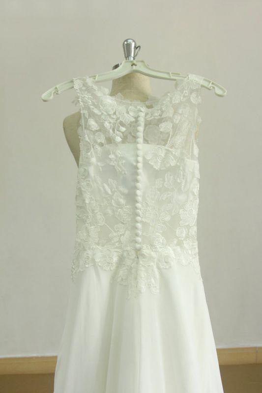 Bridelily Graceful Appiques Chiffon A-line Wedding Dress