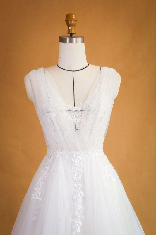 Bridelily Ruffle Applqiues Tulle A-line Wedding Dress