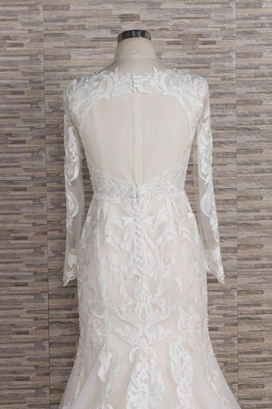 Chic Long Sleeve Appliques Mermaid Wedding Dress