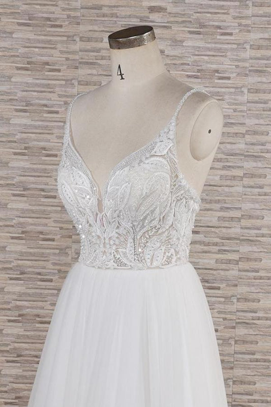 Chic Spaghetti Strap Appliques Tulle Wedding Dress