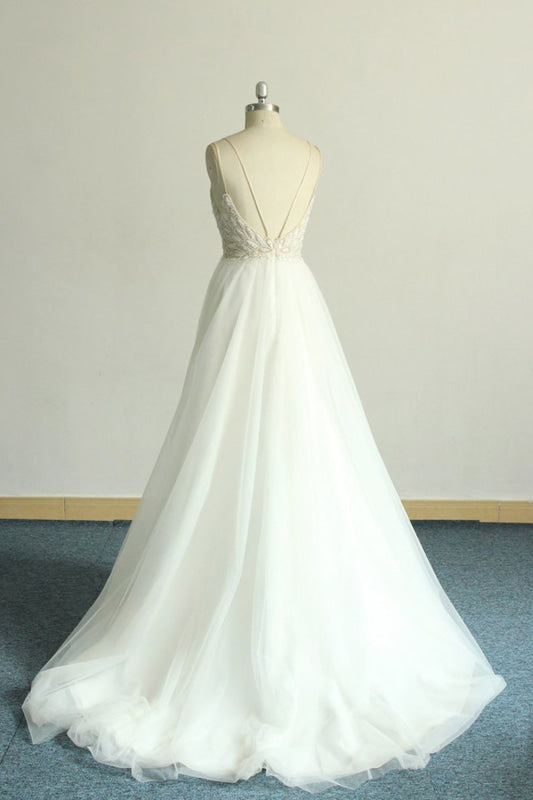 Chic Strap Spaghetti Appliques Tulle Wedding Dress