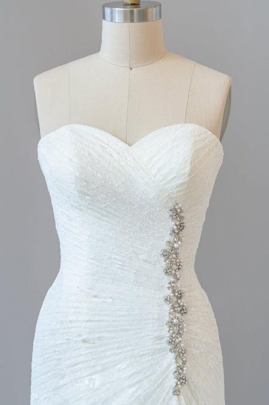 Chic Strapless Ruffle Lace Sheath Wedding Dress