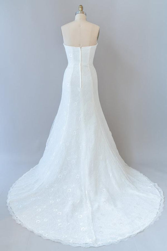 Chic Strapless Ruffle Lace Sheath Wedding Dress