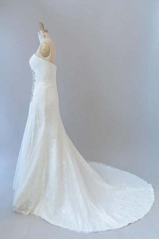 Chic Strapless Ruffle Lace Sheath Wedding Dress