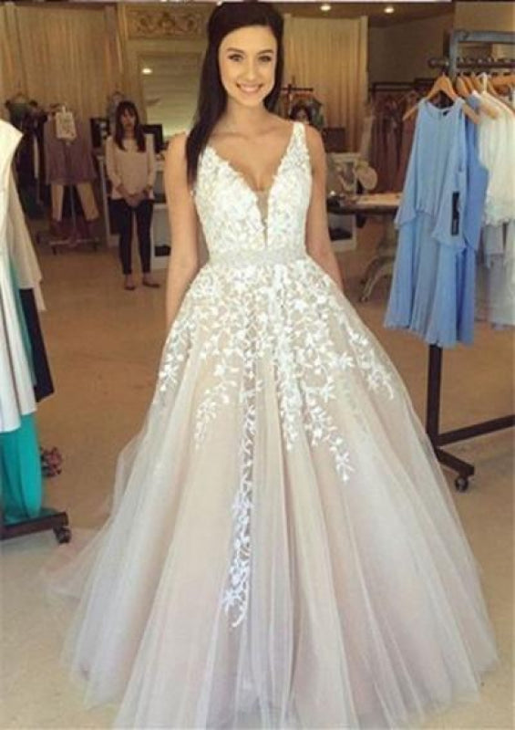 Custom-made Lace Appliques Tulle Long Wedding Dress