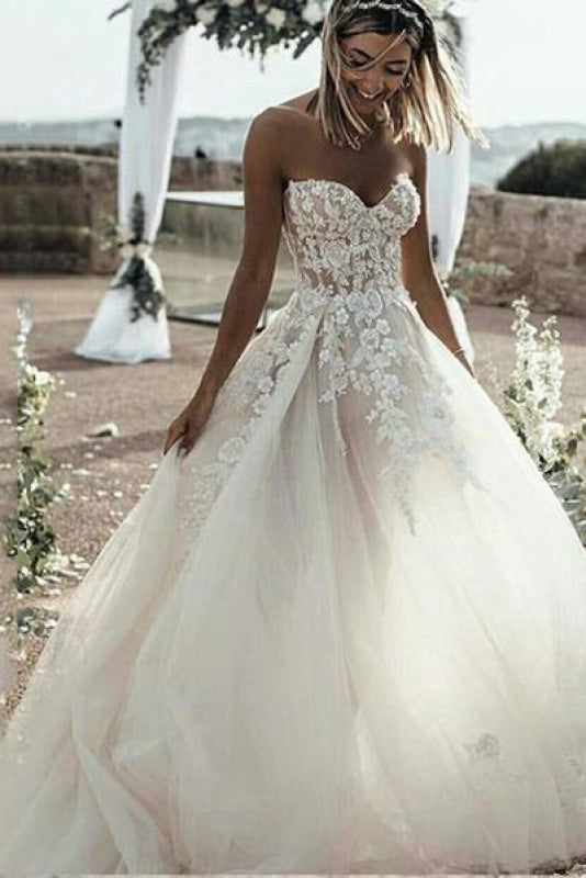 Elegant A Line Sweetheart Tulle Lace Applique Ivory Wedding Dress