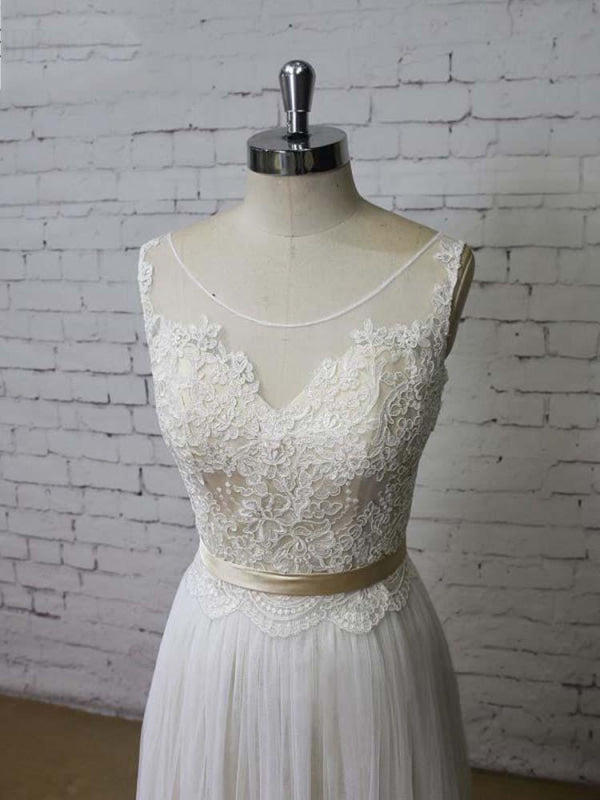 Elegant Floor Length Lace Tulle A-line Wedding Dresses