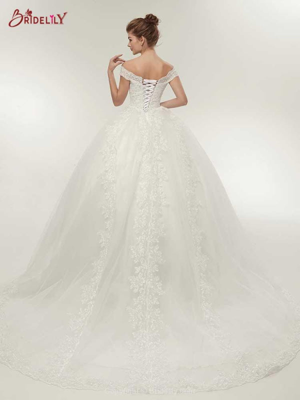 Elegant Lace-up Appliques Ball Gown Wedding Dresses