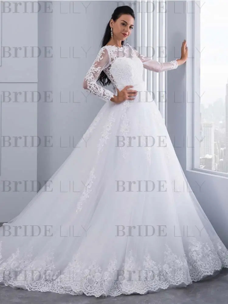 Elegant Long Sleeves Lace Appliques Ball Gown Wedding Dresses