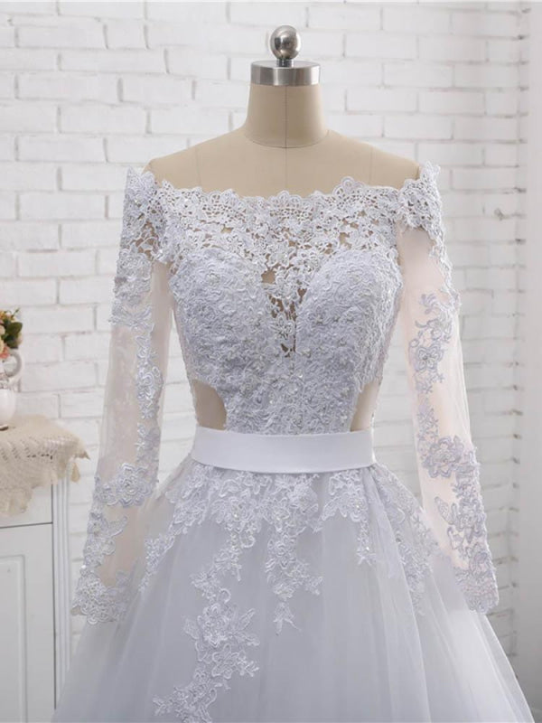 Elegant Long Sleeves Lace Covered Button Ball Gown Wedding Dresses