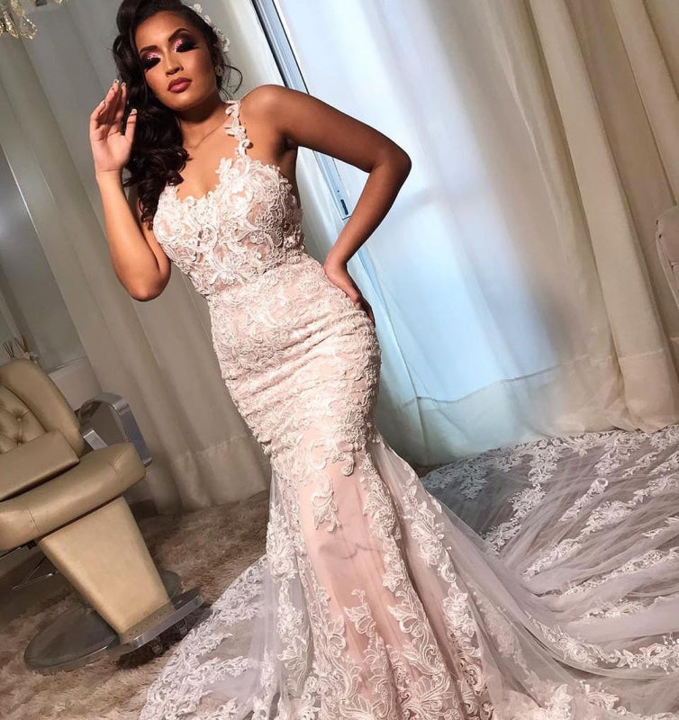 Enchanting Open-Back Lace Wedding Dress with Mermaid Spaghetti Straps