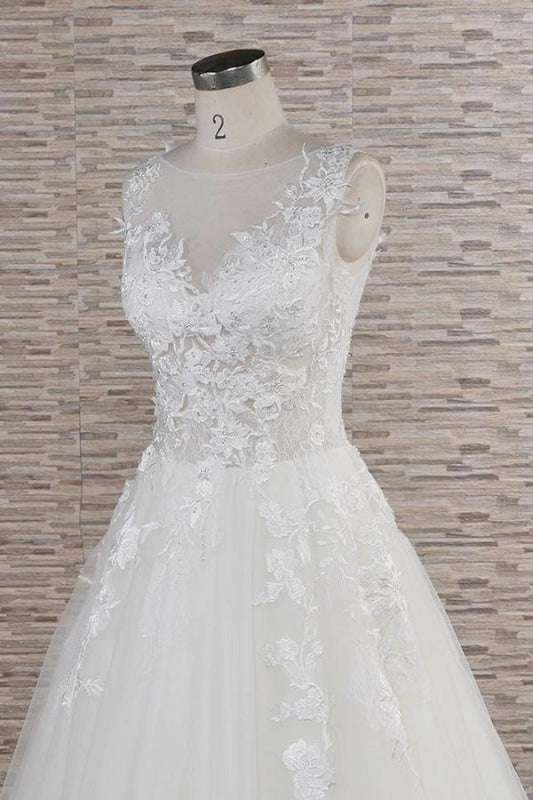 Eye-catching Applqiues Tulle A-line Wedding Dress
