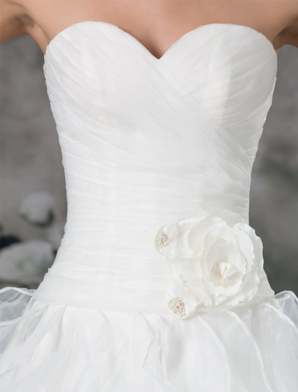 Glamorous Ivory Ruched Sweetheart Neck A-Line Organza Wedding Dress