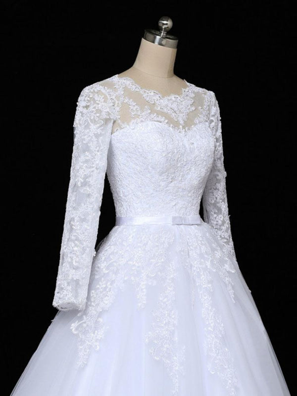 Glamorous Long Sleeves Lace Applique Tulle Wedding Dresses 24478211