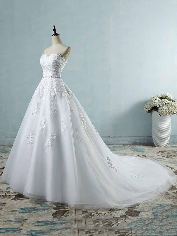 Glamorous Sweetheart Appliques Lace-UP Wedding Dresses