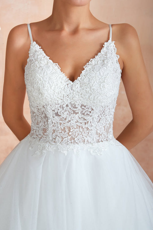 Glorious Appliques Tulle A-line Wedding Dress