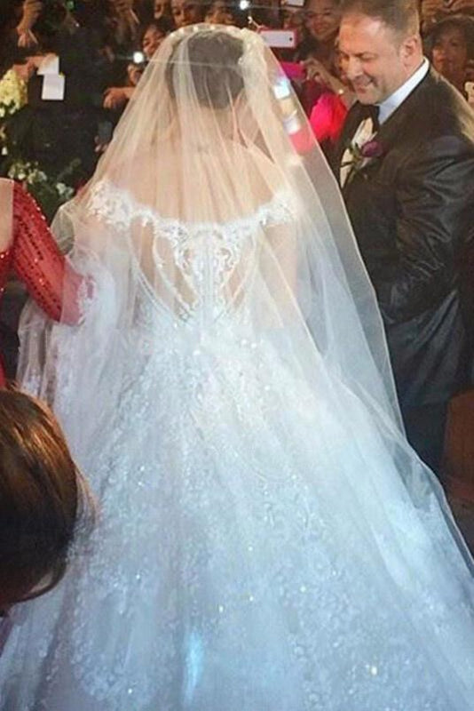 Gorgeous Off the Shoulder Puffy Princess Lace Wedding Dress