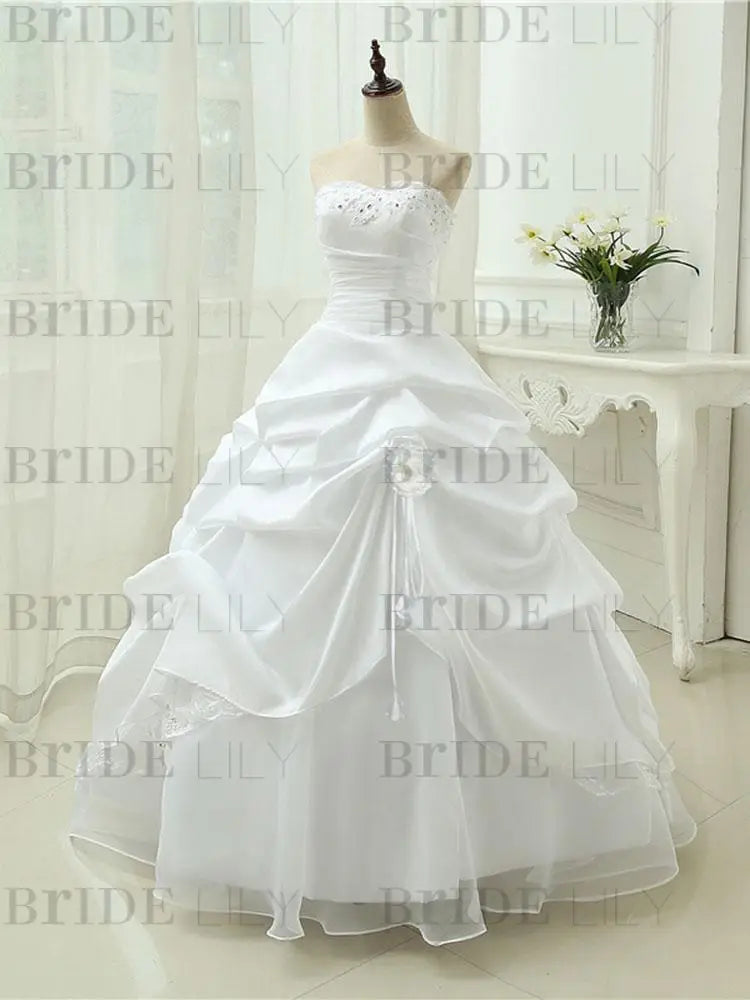 Gorgeous Sweetheart Beaded Ball Gowns Wedding Dresses Lace-Up