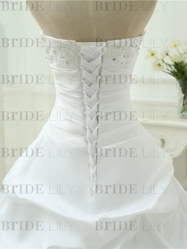 Gorgeous Sweetheart Beaded Ball Gowns Wedding Dresses Lace-Up