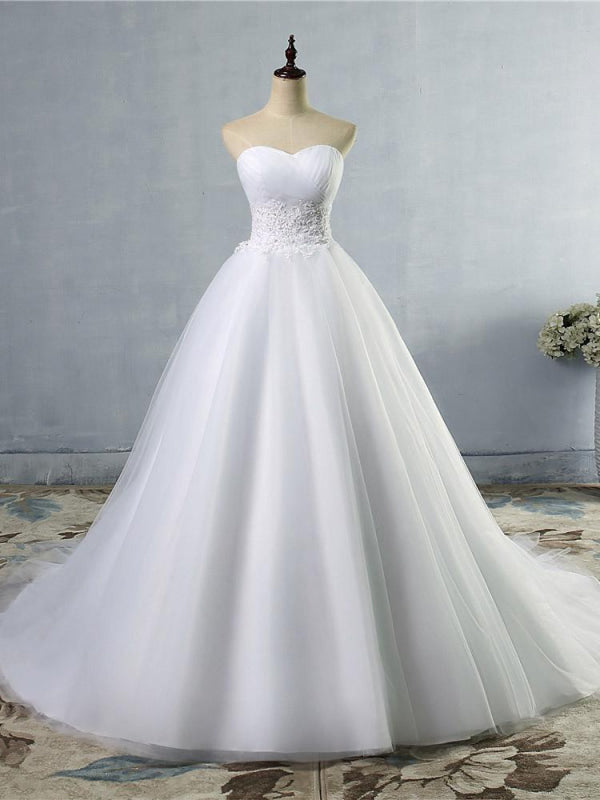 Gorgeous Sweetheart Tulle Ball Gown Wedding Dresses with Court Length