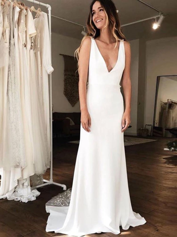 Gorgeous V-neck Lace Backless Mermaid Wedding Dresses