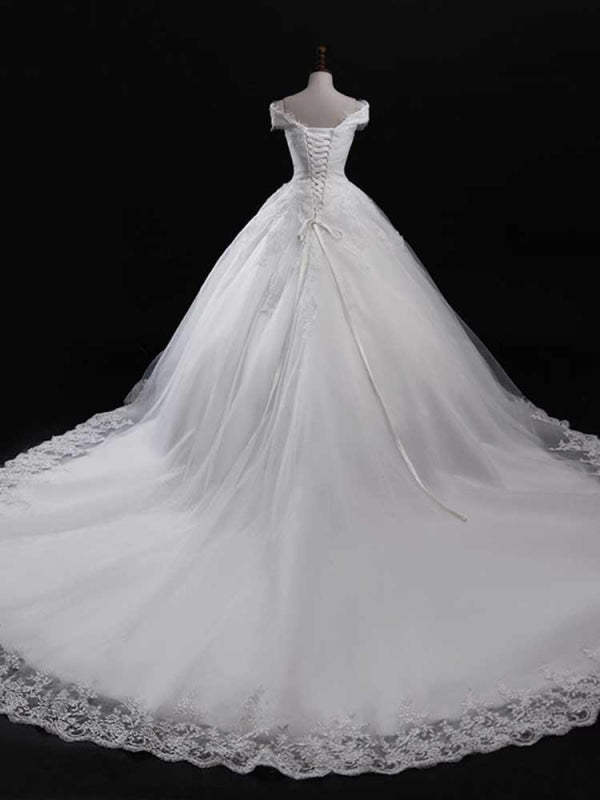 Gorgeous V-Neck Lace Tulle Ball Gown Ruffles Wedding Dresses