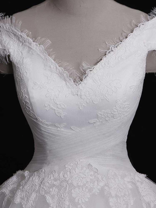 Gorgeous V-Neck Lace Tulle Ball Gown Ruffles Wedding Dresses