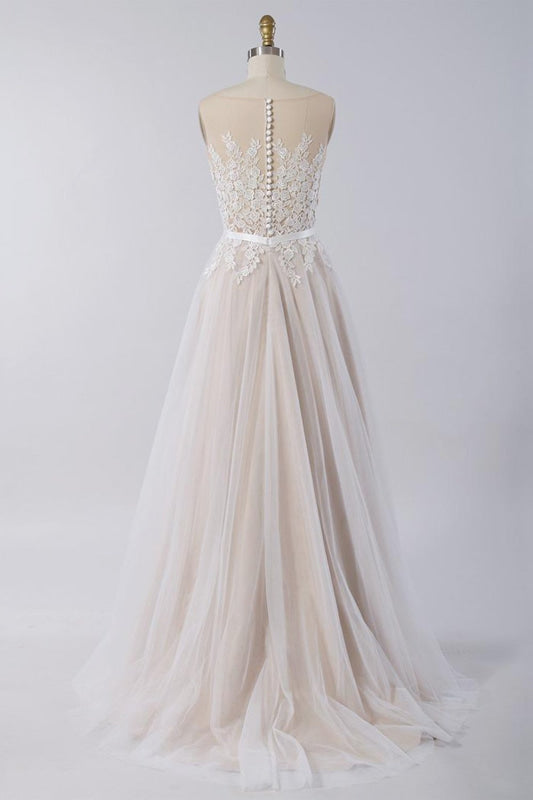 Graceful Appliques Tulle A-line Wedding Dress