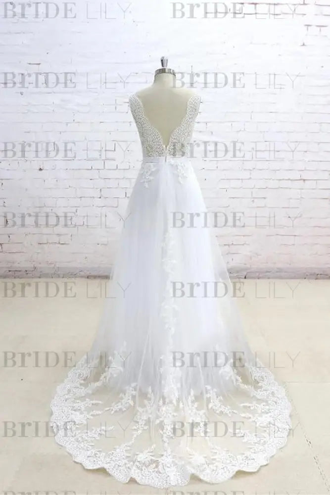 Graceful Appliques V-neck Tulle A-line Wedding Dress